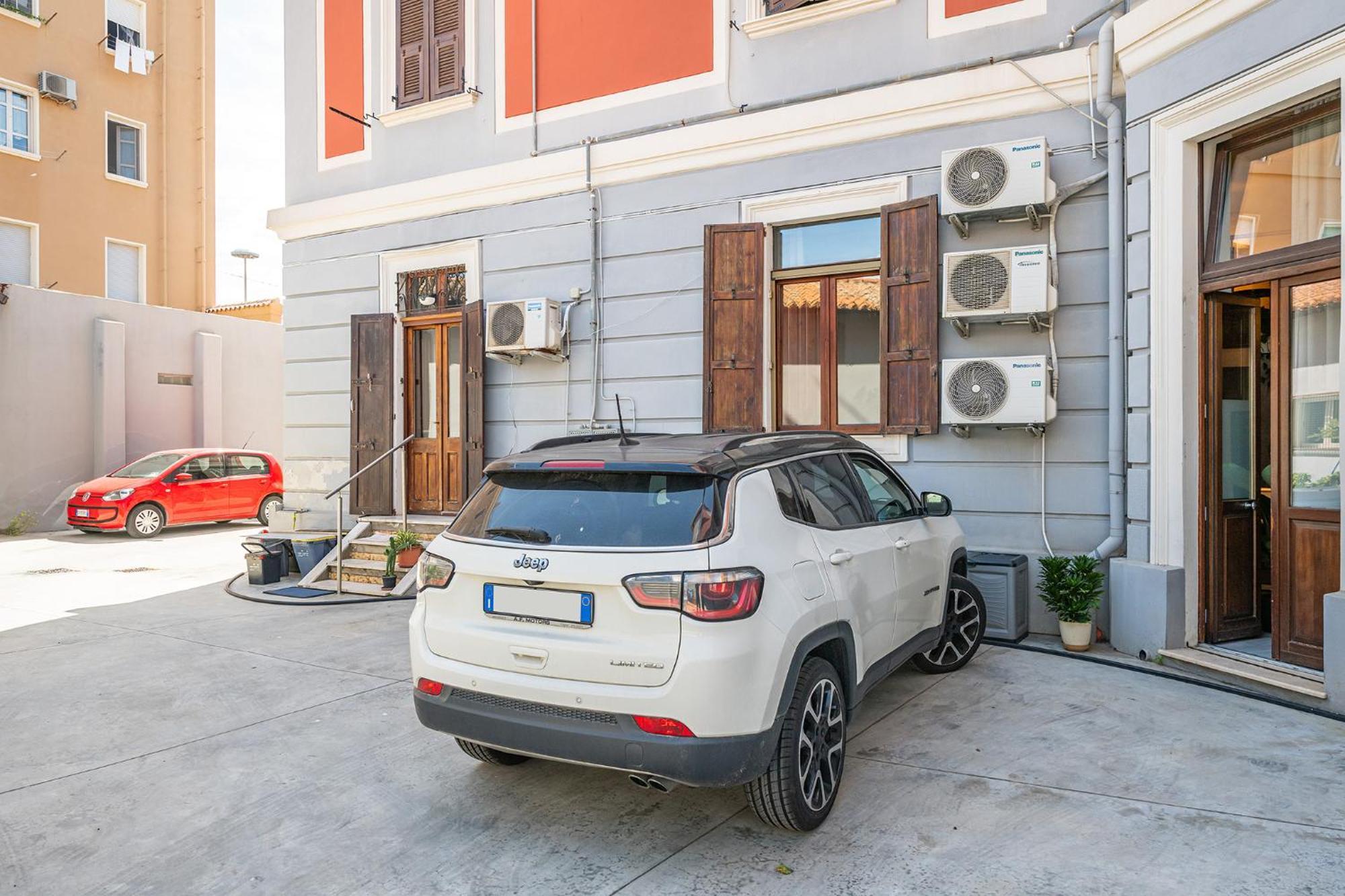 La Plaia Suites Cagliari Exterior foto